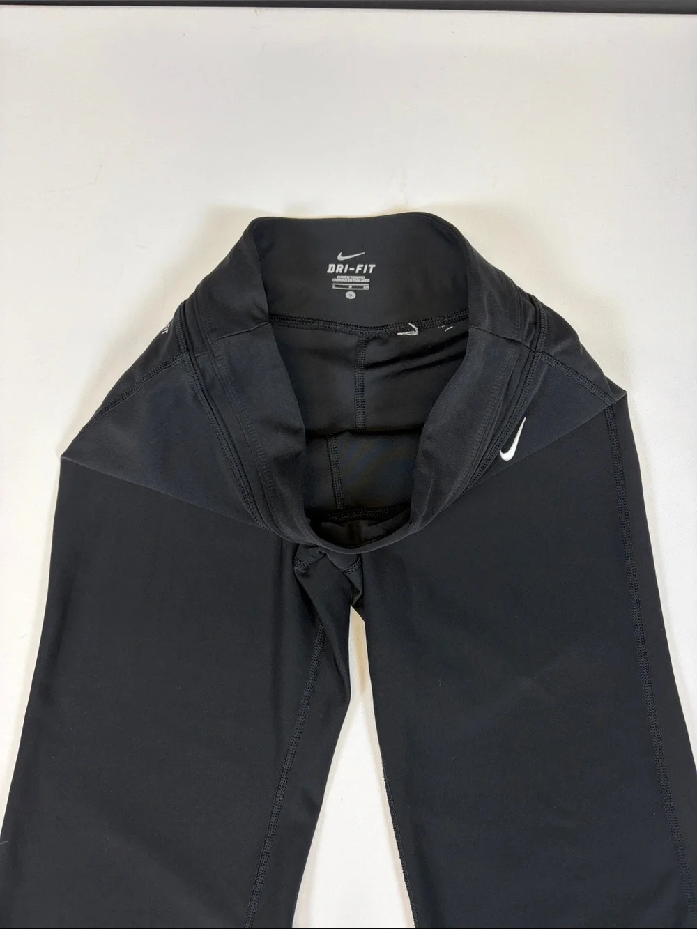 NIKE DRI-FIT CAPRI YOGA PANTS BLACK WOMENS SMALL